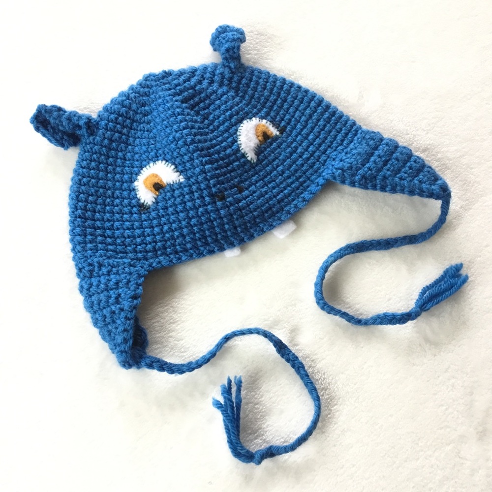 4/25$ 🦋 Handmade monster hat